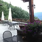 Les Combes Hotel La Salle