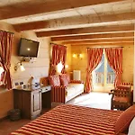 Les Combes 3* Ла-Саль