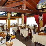 Les Combes Hotel