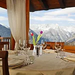 Les Combes Hotel 3*