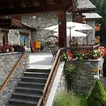 Les Combes 3* La Salle