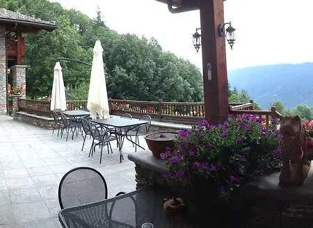 Les Combes فندق لا سالّي