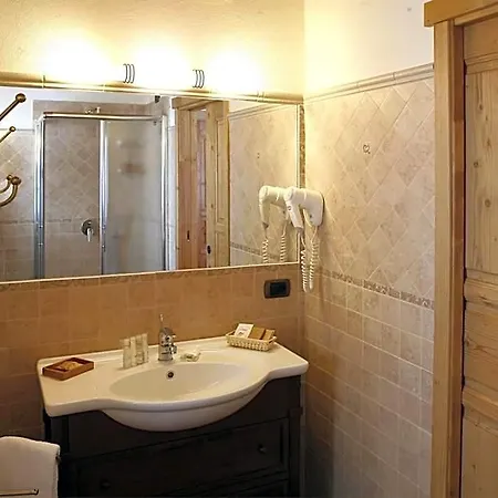 Les Combes Hotel 3*