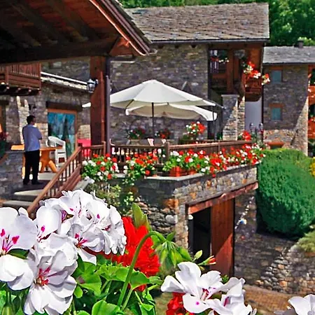Hotel Les Combes La Salle
