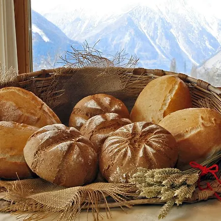 Les Combes Hotel La Salle