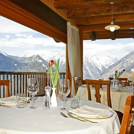 فندق Les Combes 3*