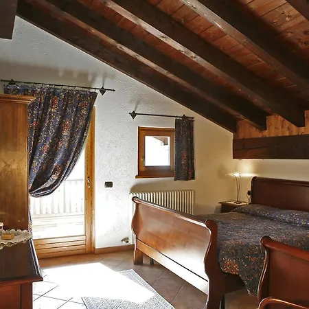 فندق Les Combes 3*