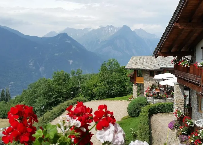 Les Combes Hotel La Salle